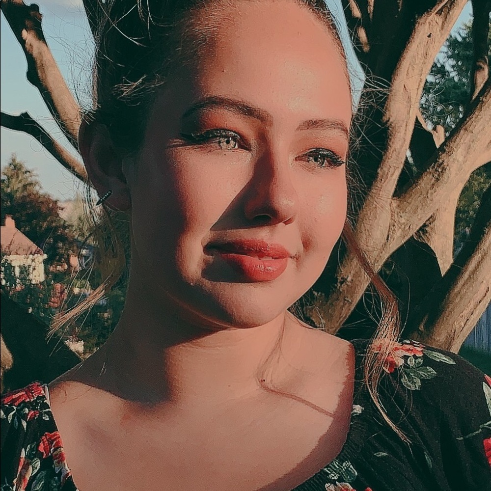 Meet your Posher, Kaela